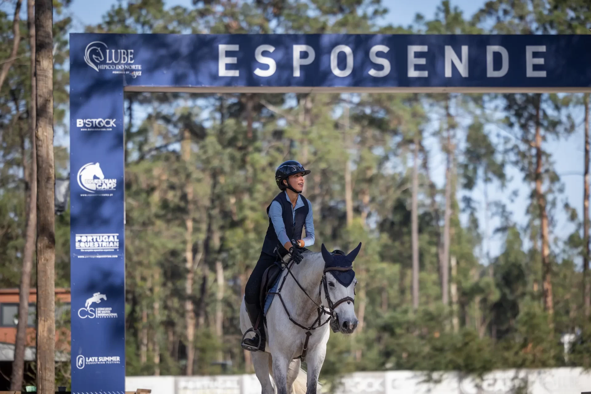 centro hipico, escola de hipismo, equitação, hipismo, cavalos à venda, venda de cavalos, andar a cavalo, estabulação, cavalos a penso, aulas de equitação, escola de equitação, haras em portugal, show jumpi (12)
